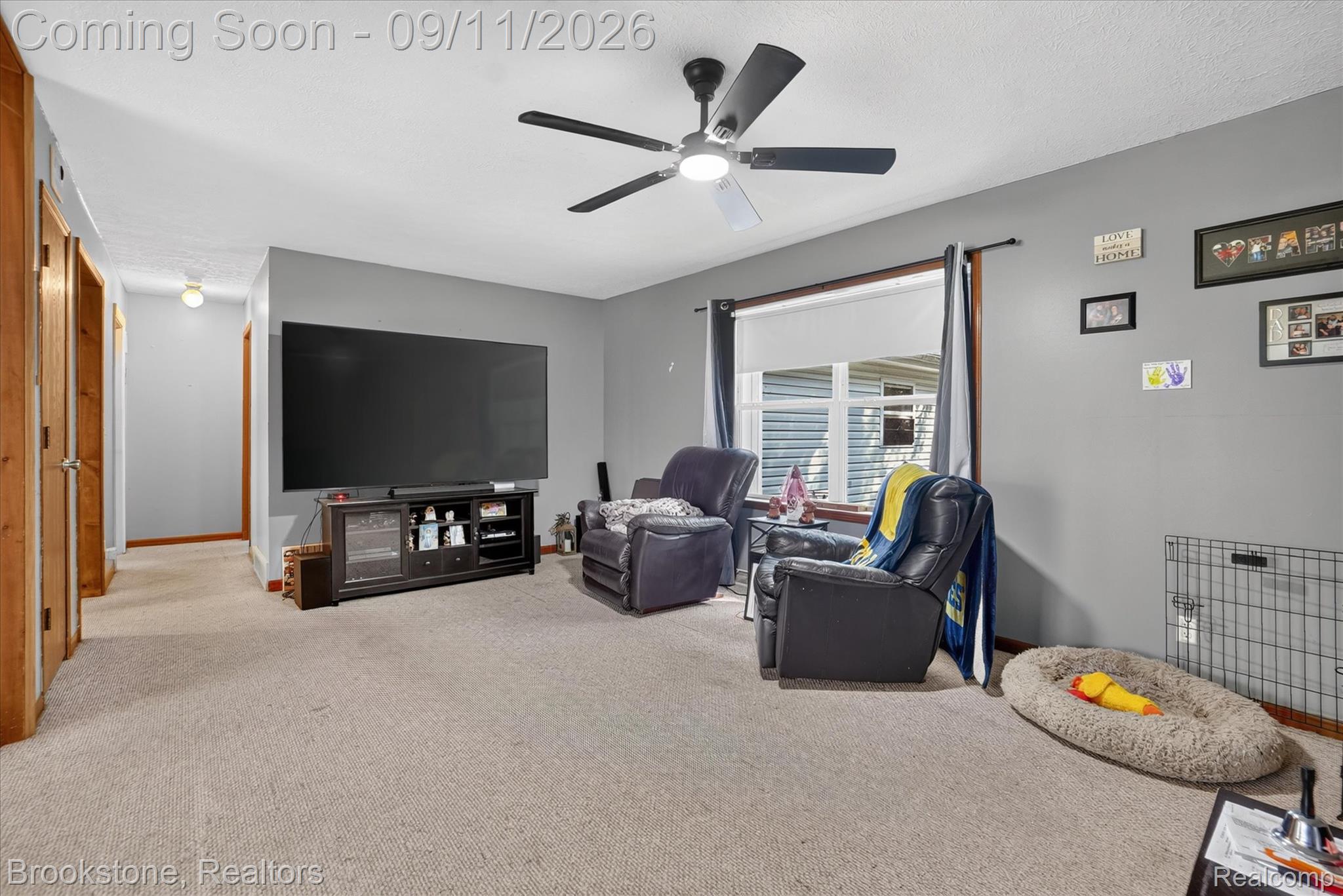 1812 S Steel Road Property Photo 8
