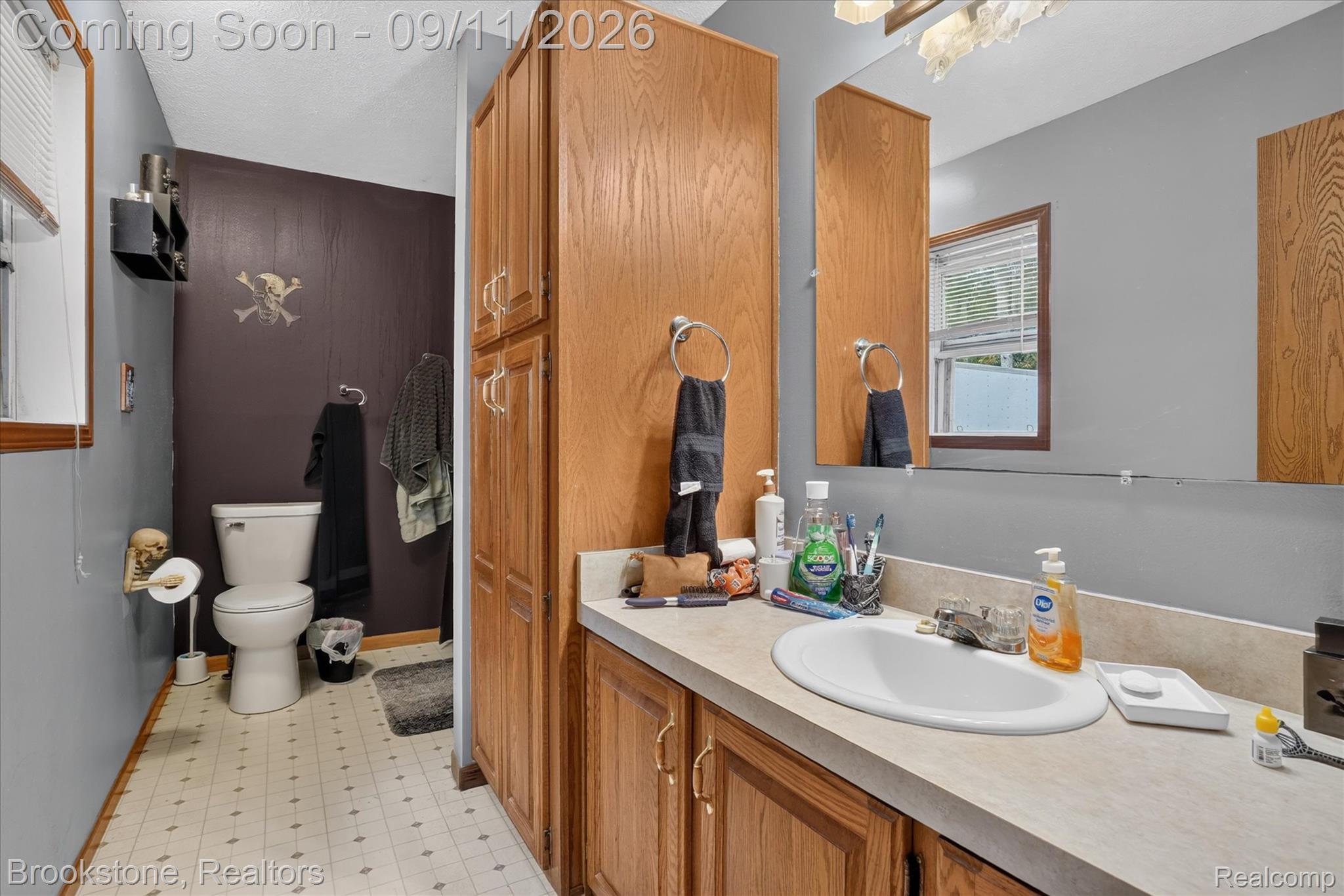 1812 S Steel Road Property Photo 15