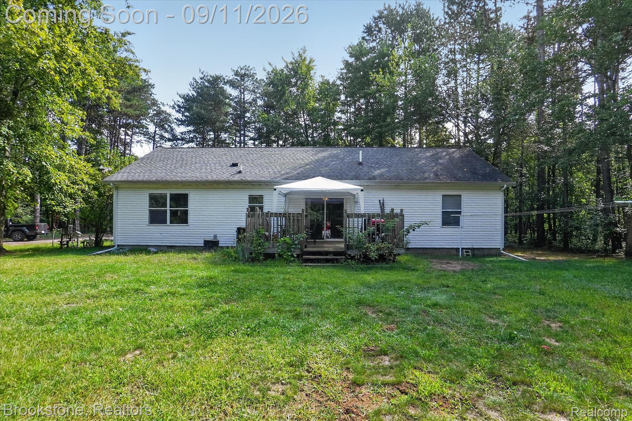 1812 S Steel Road Property Photo 27