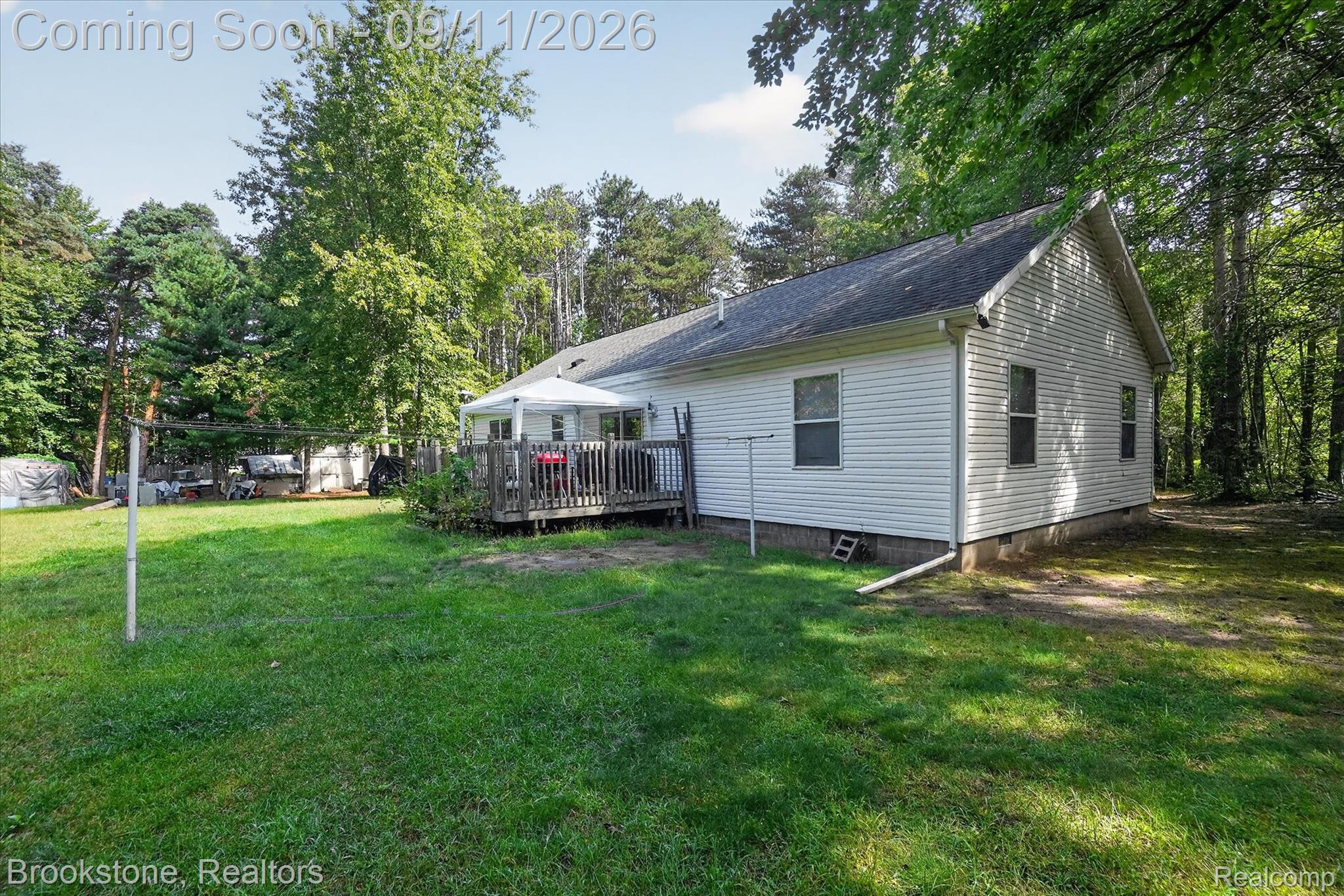 1812 S Steel Road Property Photo 28
