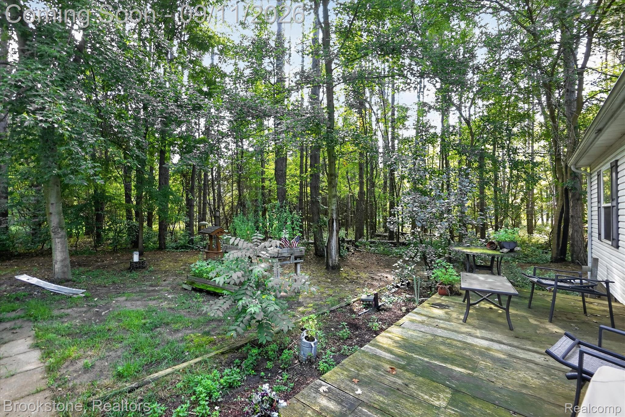 1812 S Steel Road Property Photo 33