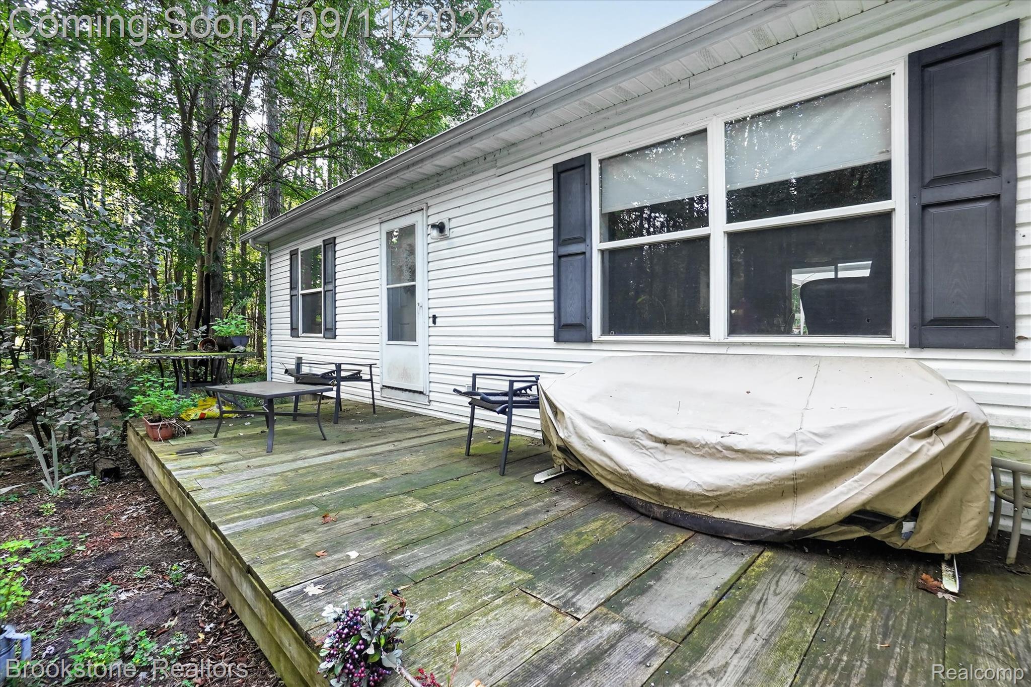 1812 S Steel Road Property Photo 34