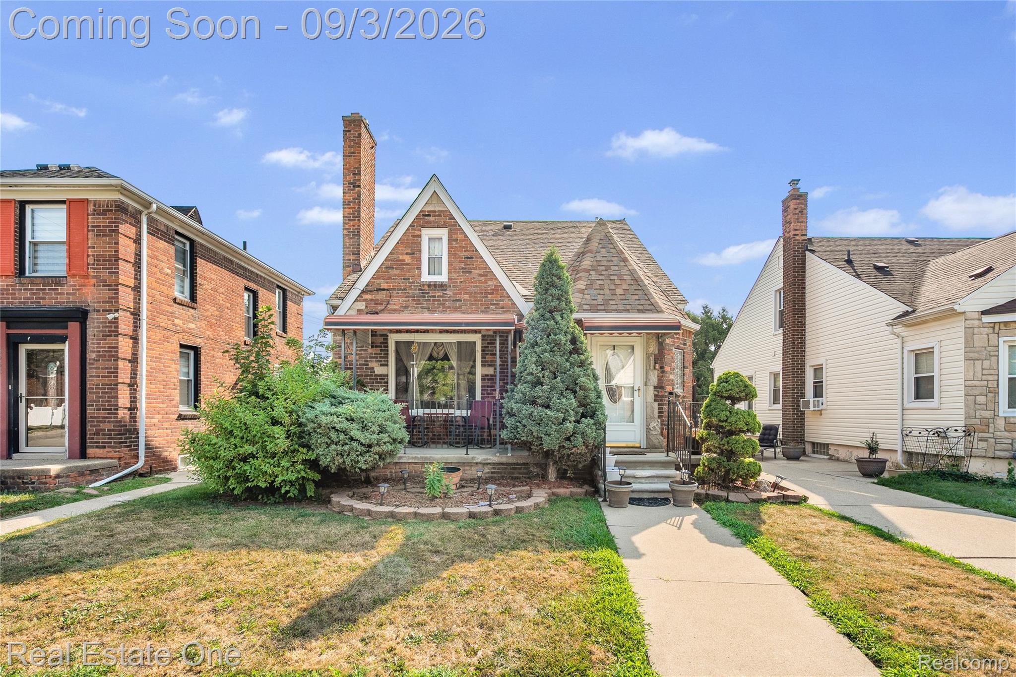 5950 Argyle Street Property Photo 1