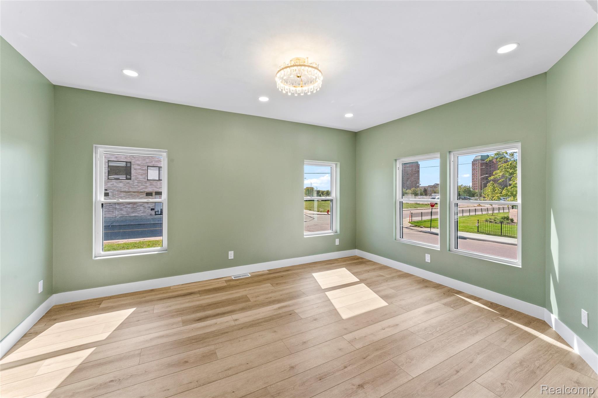 3912 4th Street Property Photo 28