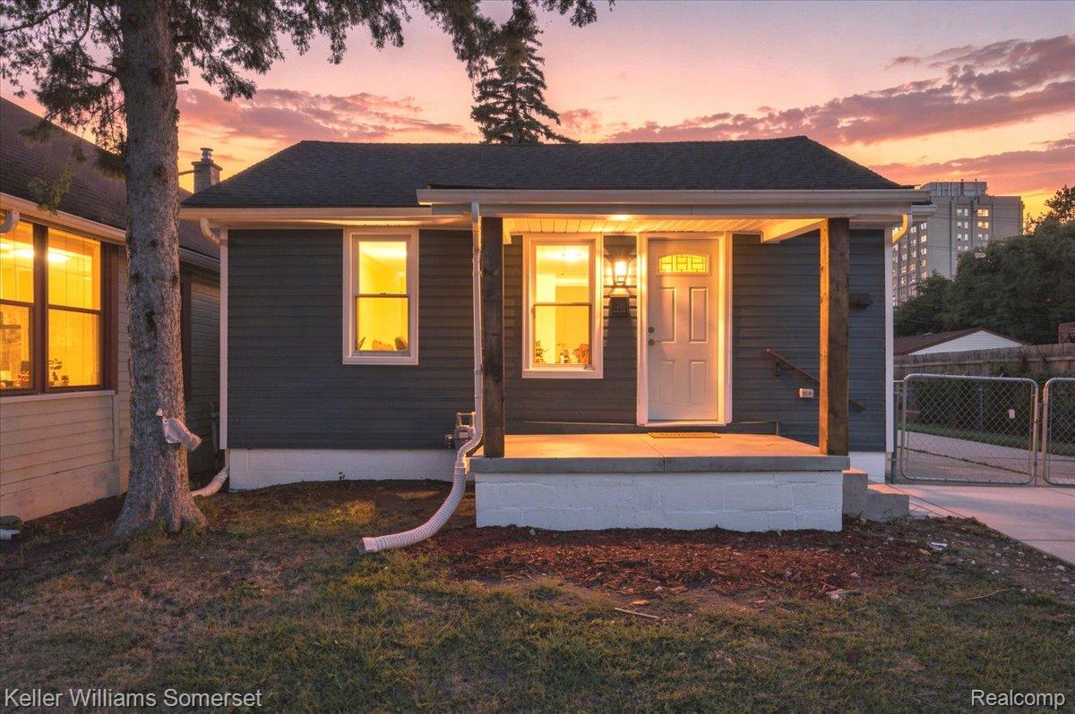 1428 Chandler Avenue Property Photo 1