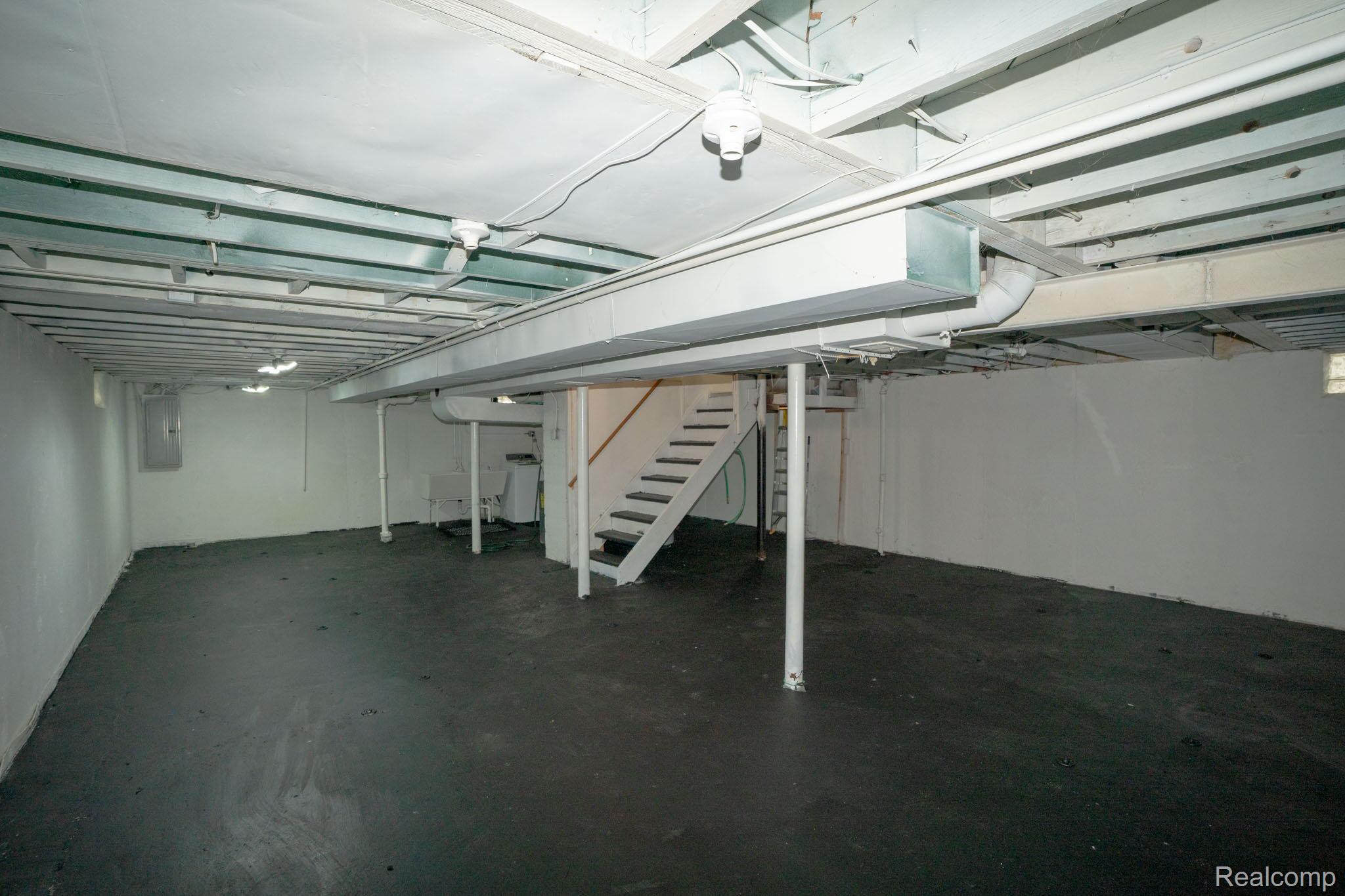24684 Lambrecht Avenue Property Photo 23