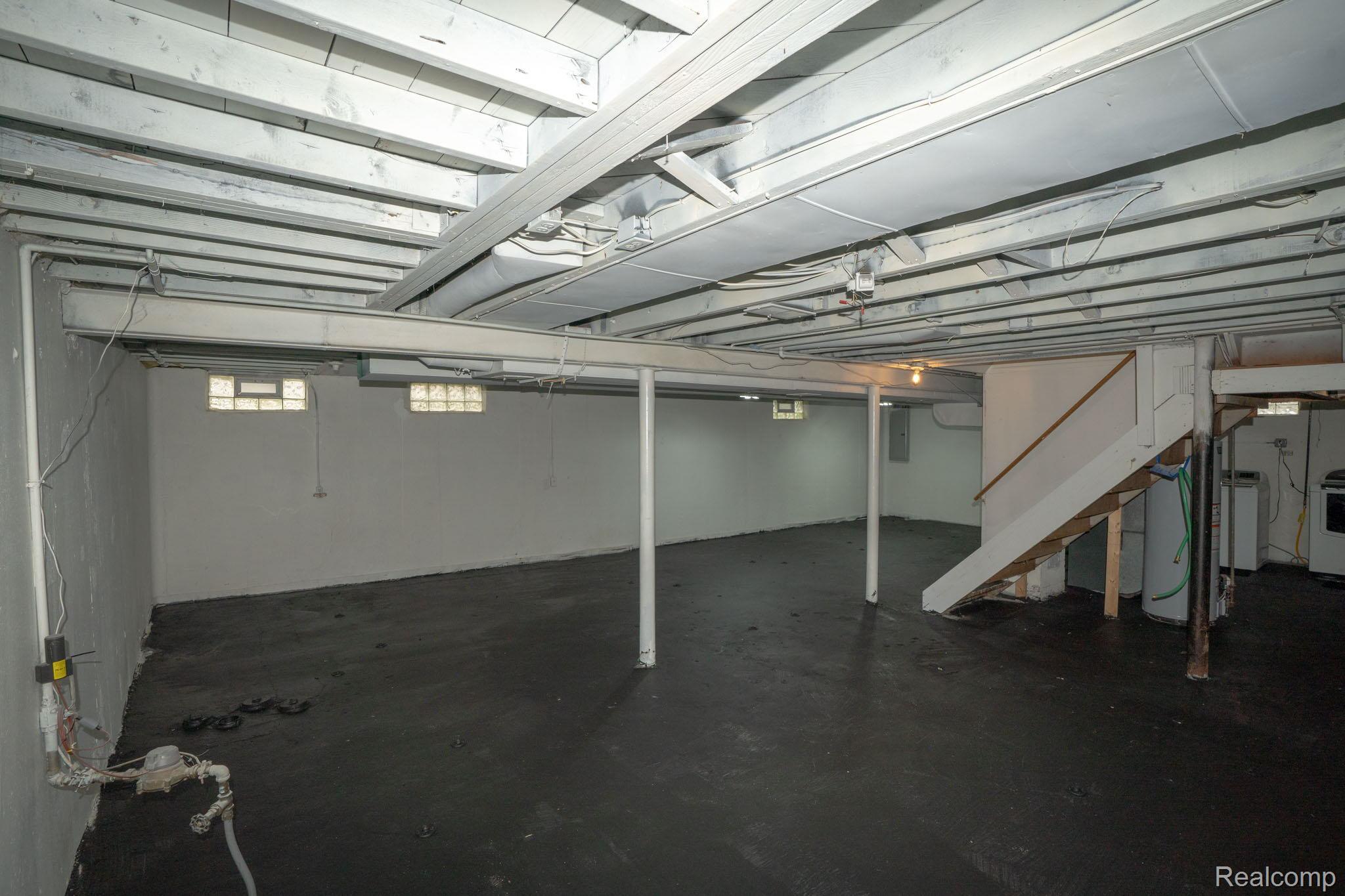 24684 Lambrecht Avenue Property Photo 24