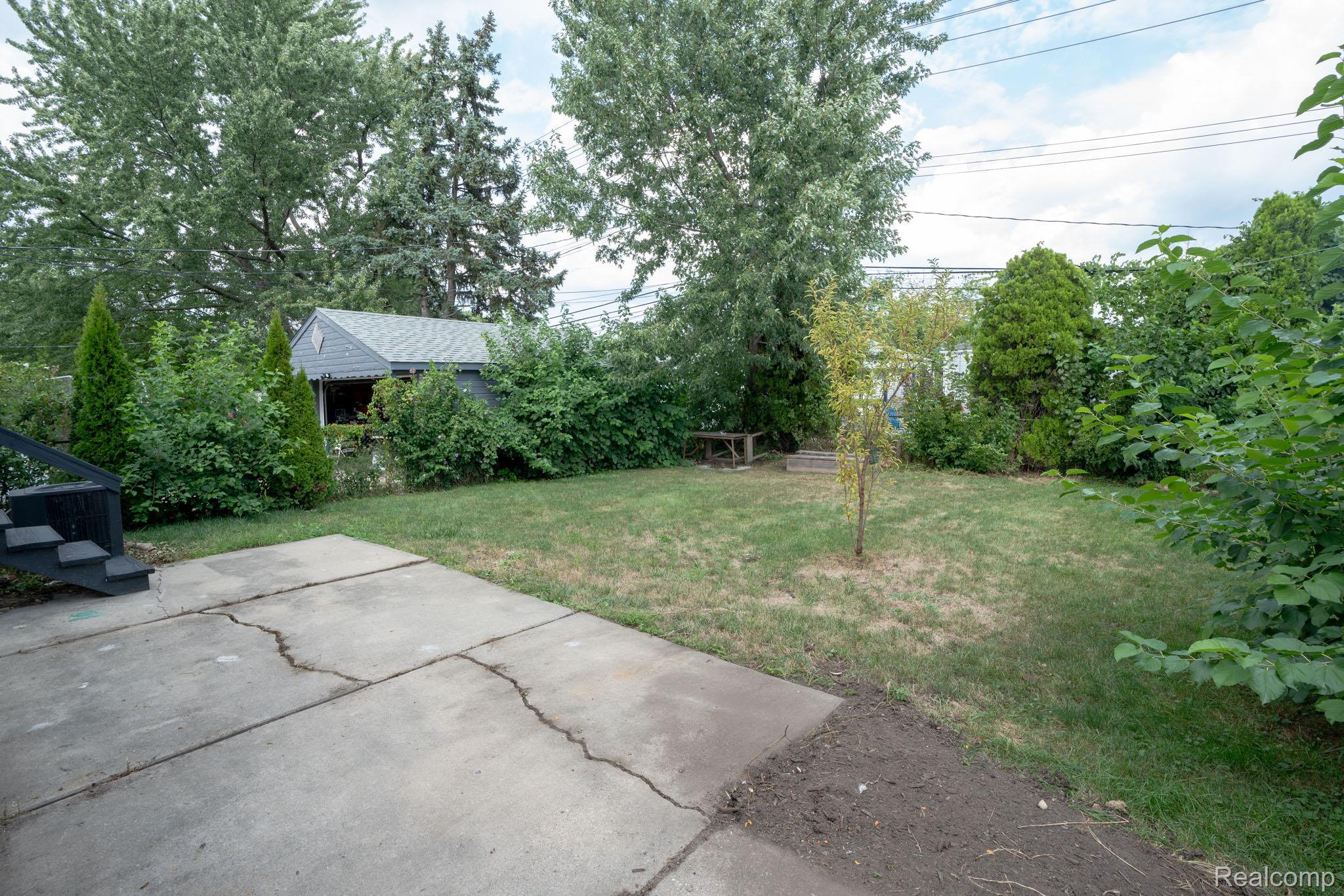 24684 Lambrecht Avenue Property Photo 30