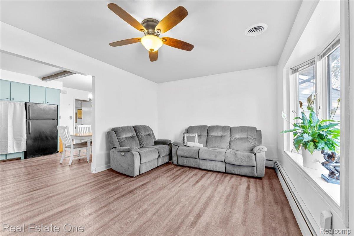 26628 Emma Avenue Property Photo 4