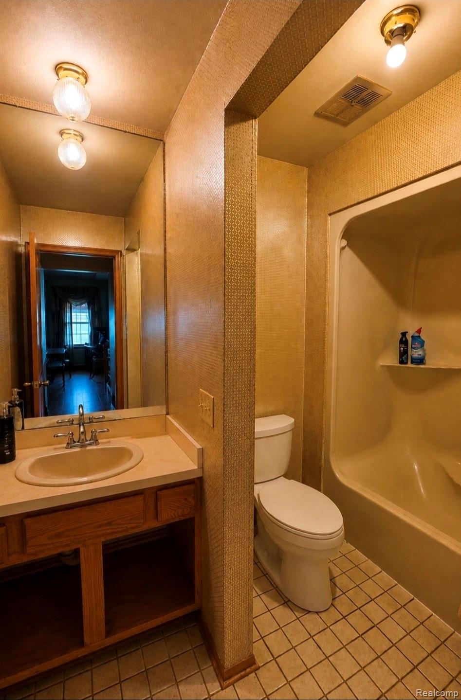 705 Estes Court Property Photo 20