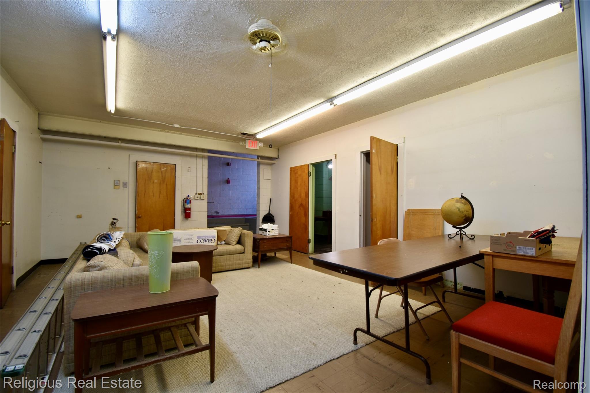 24105 Hass St Property Photo 13