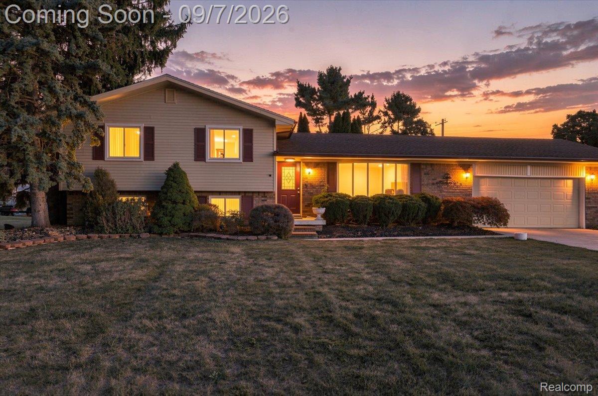 37582 Whitney Drive Property Photo 1