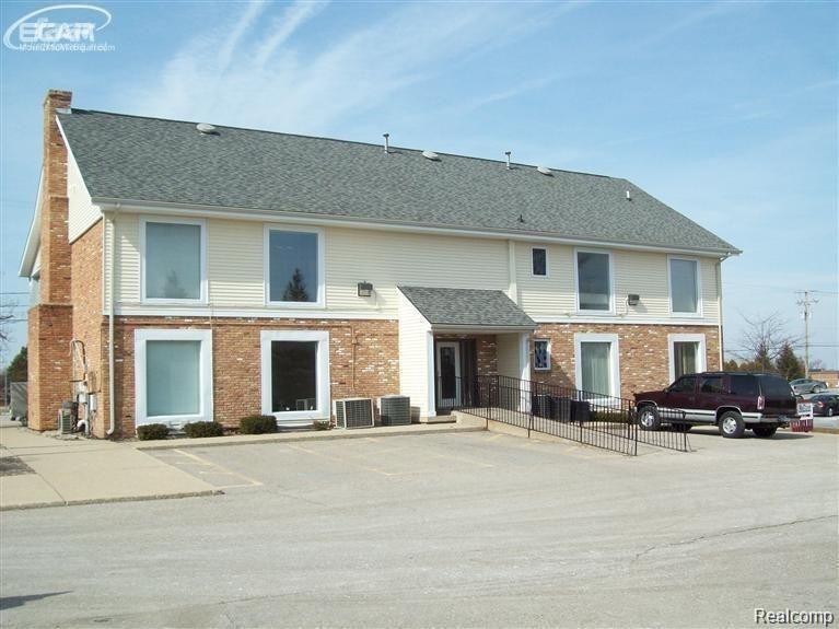 8445 S Saginaw Street 301 Property Photo 2
