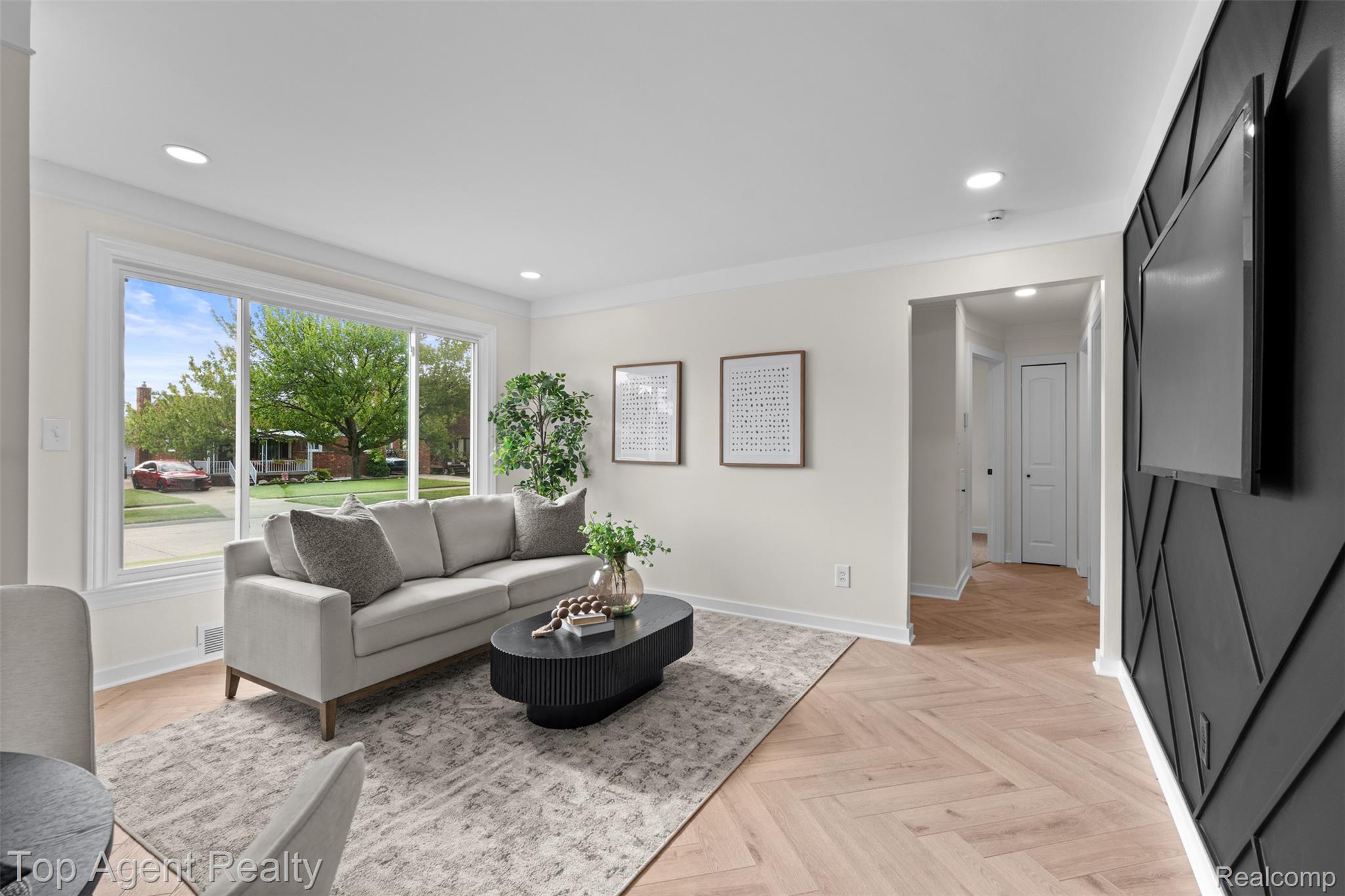 15110 Drake Street Property Photo 11