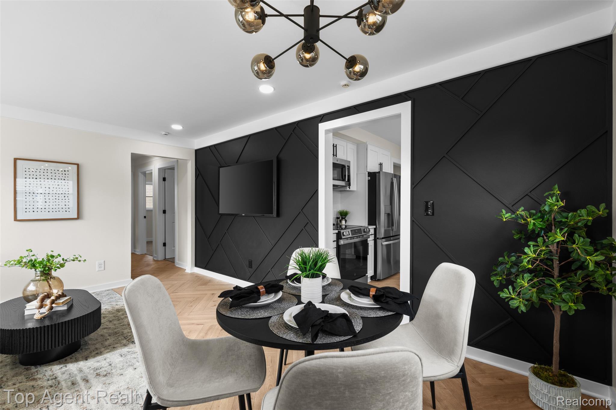 15110 Drake Street Property Photo 14