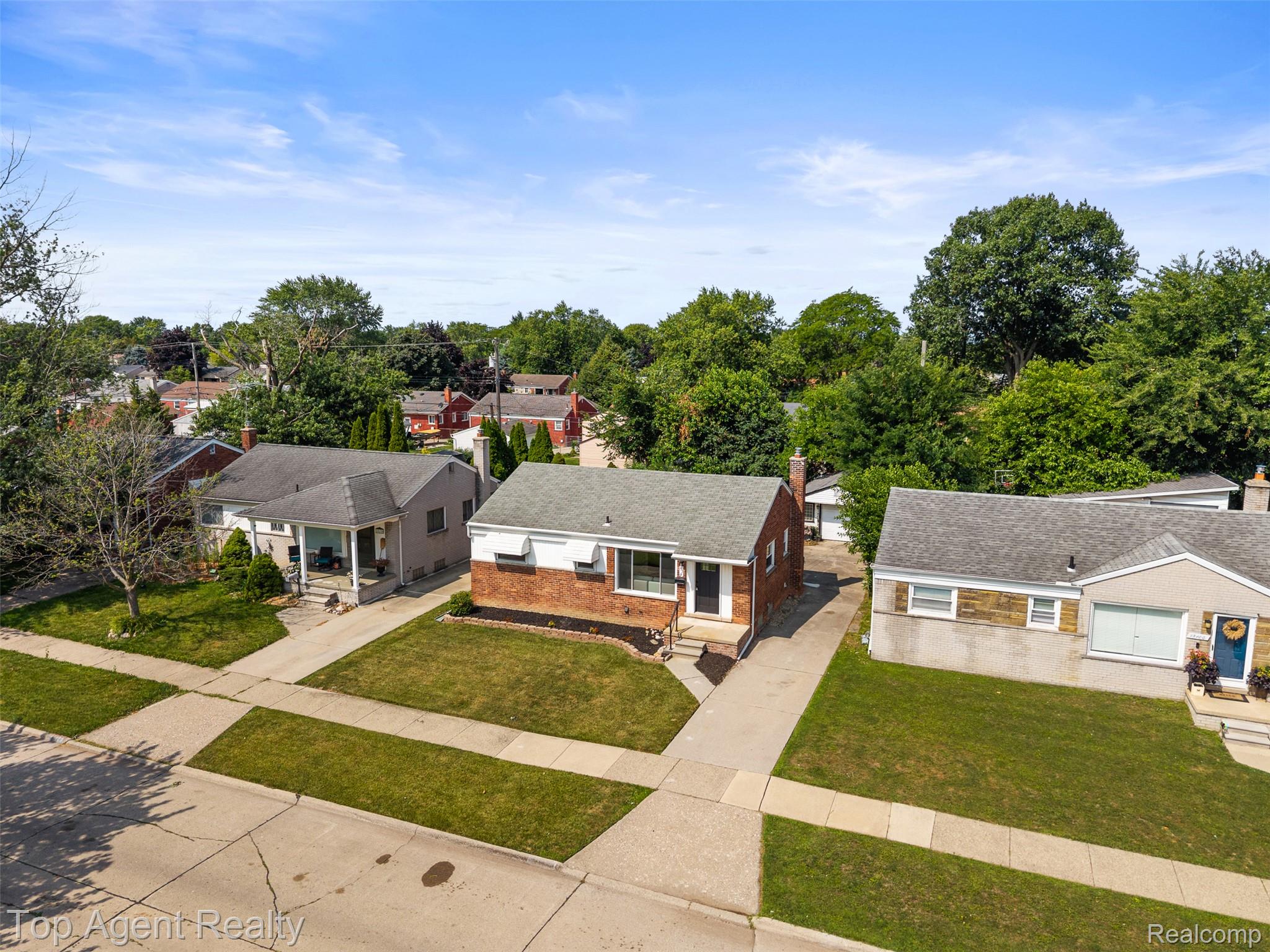 15110 Drake Street Property Photo 35
