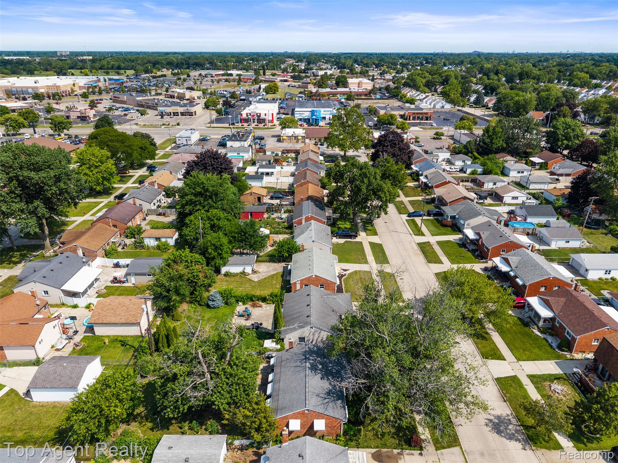 15110 Drake Street Property Photo 40