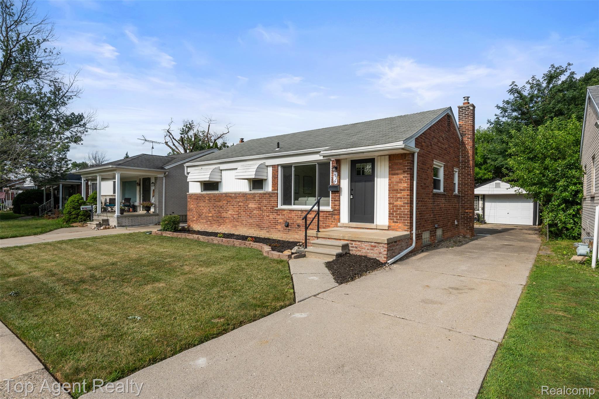 15110 Drake Street Property Photo 41