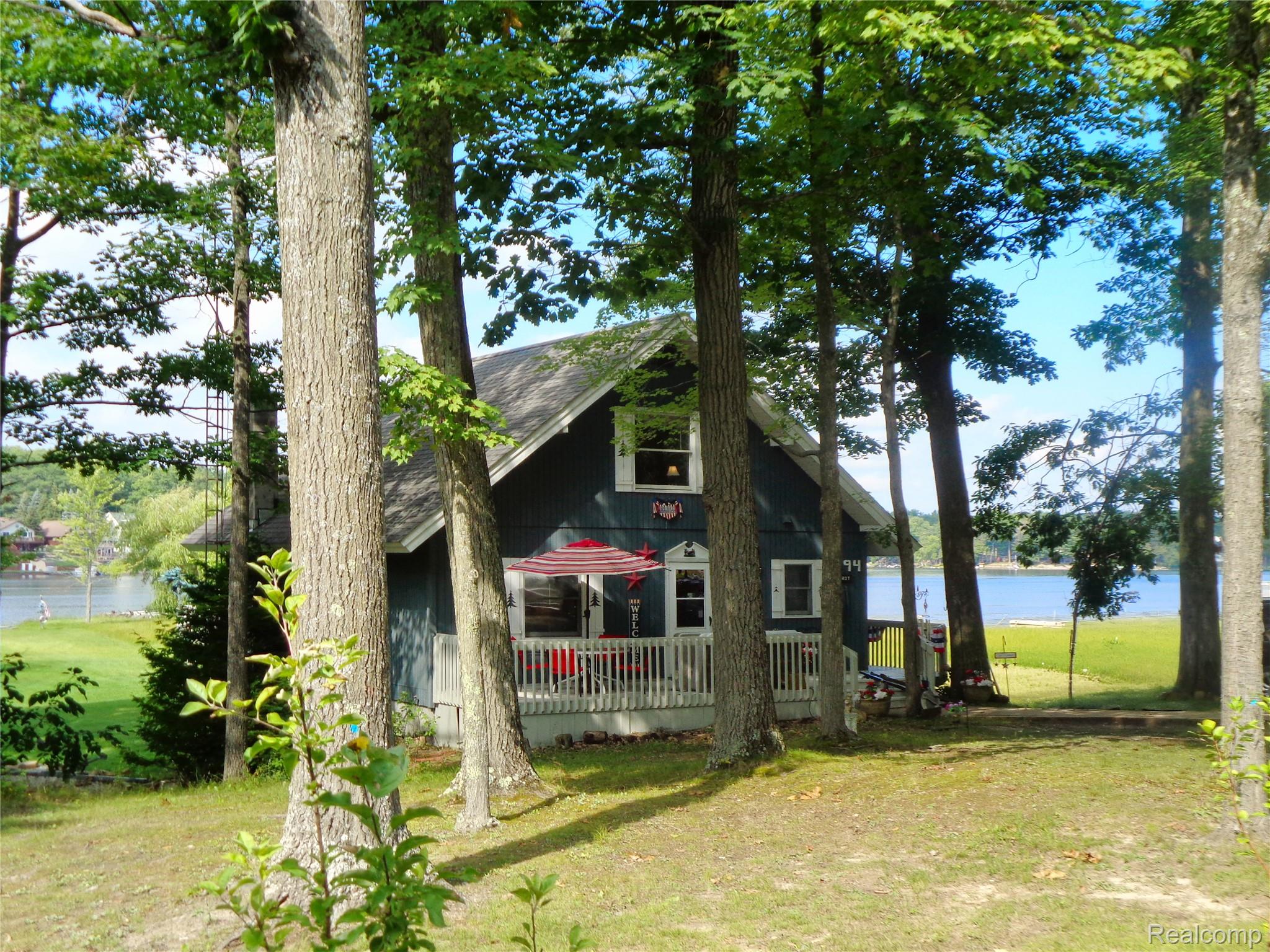 7894 Lakeside Boulevard Property Photo 1