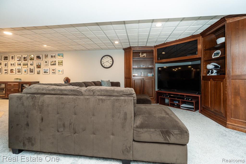 582 Bloomer Ridge Drive Property Photo 45