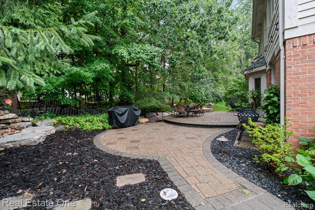 582 Bloomer Ridge Drive Property Photo 53