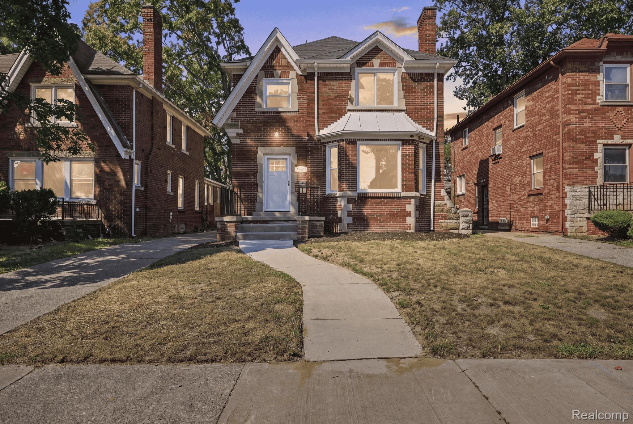 17577 Greenlawn Street Property Photo 1