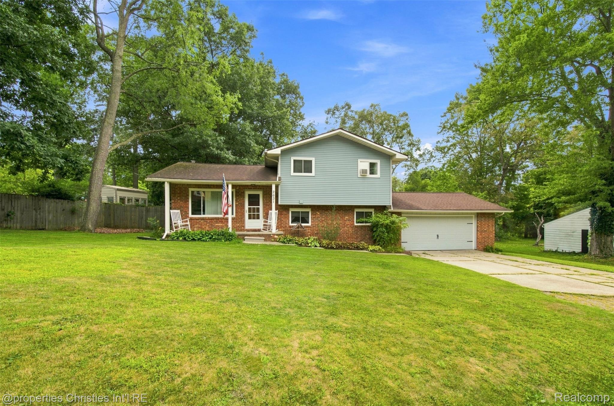 2631 Edgevale Drive Property Photo 1