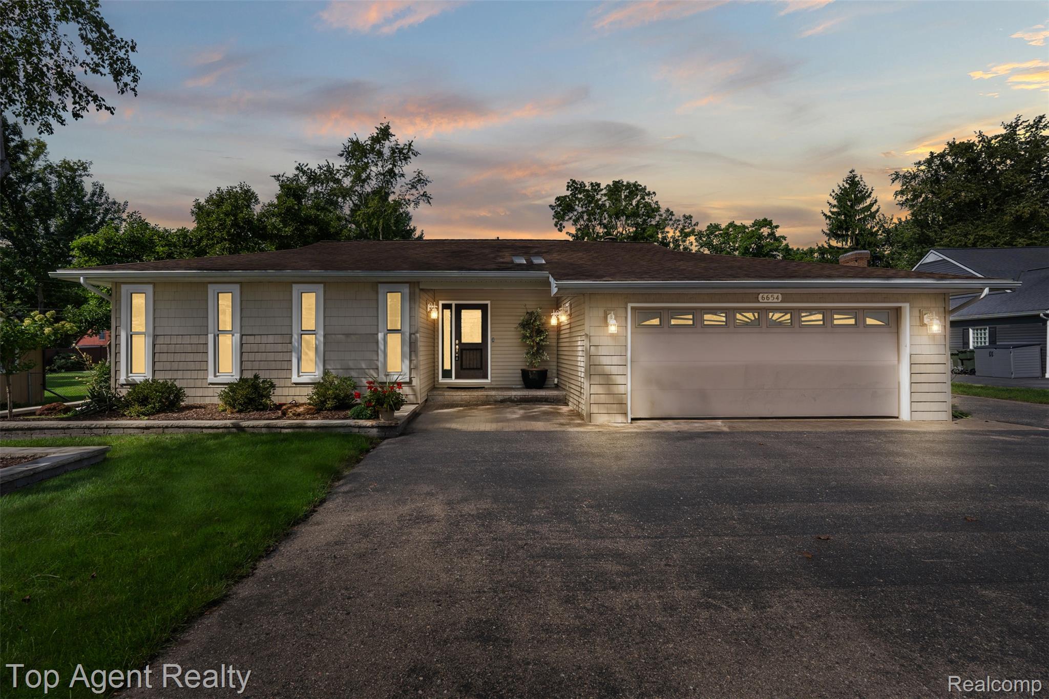 6654 Orion Road Property Photo 1