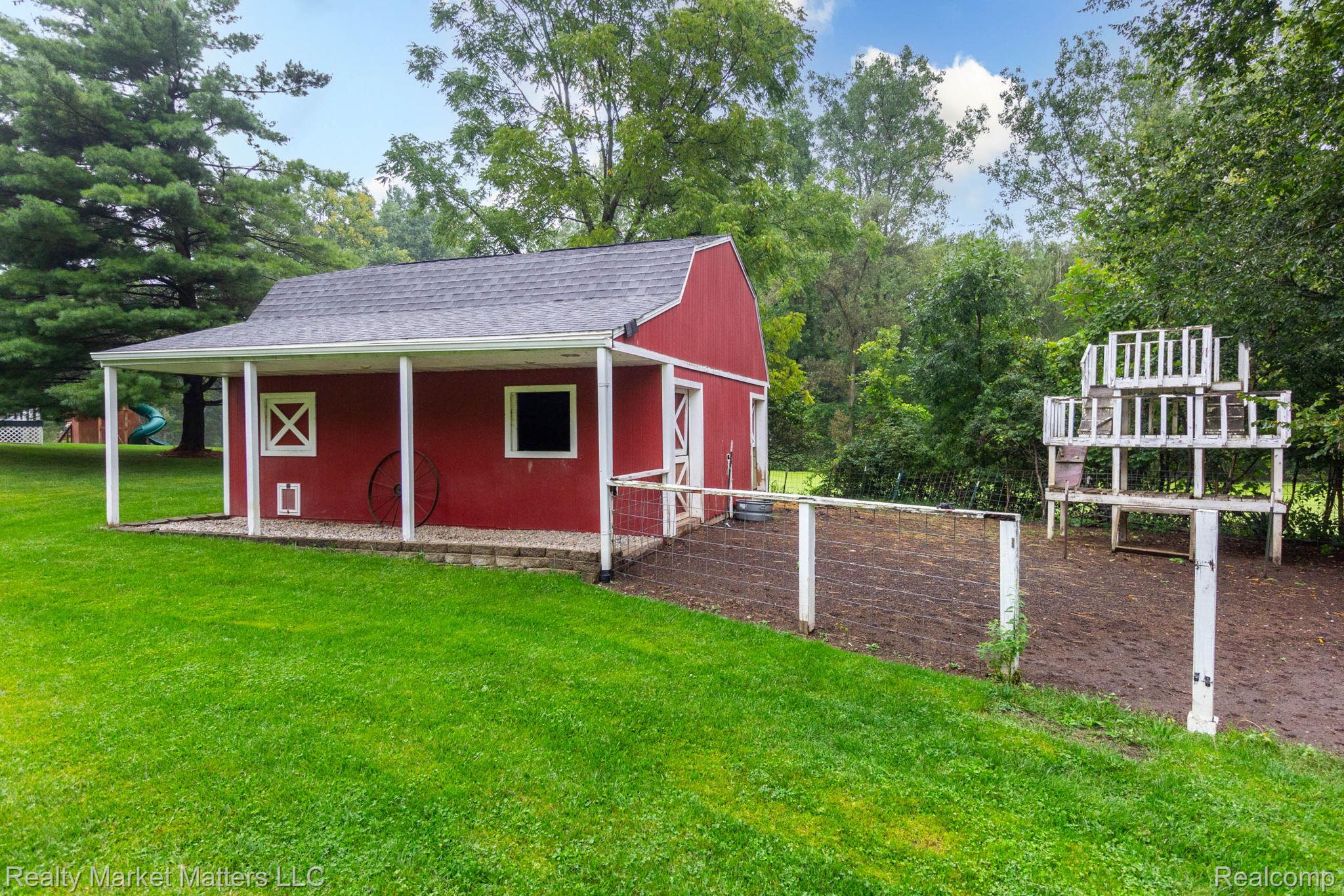 770 N Fairgrounds Road Property Photo 43