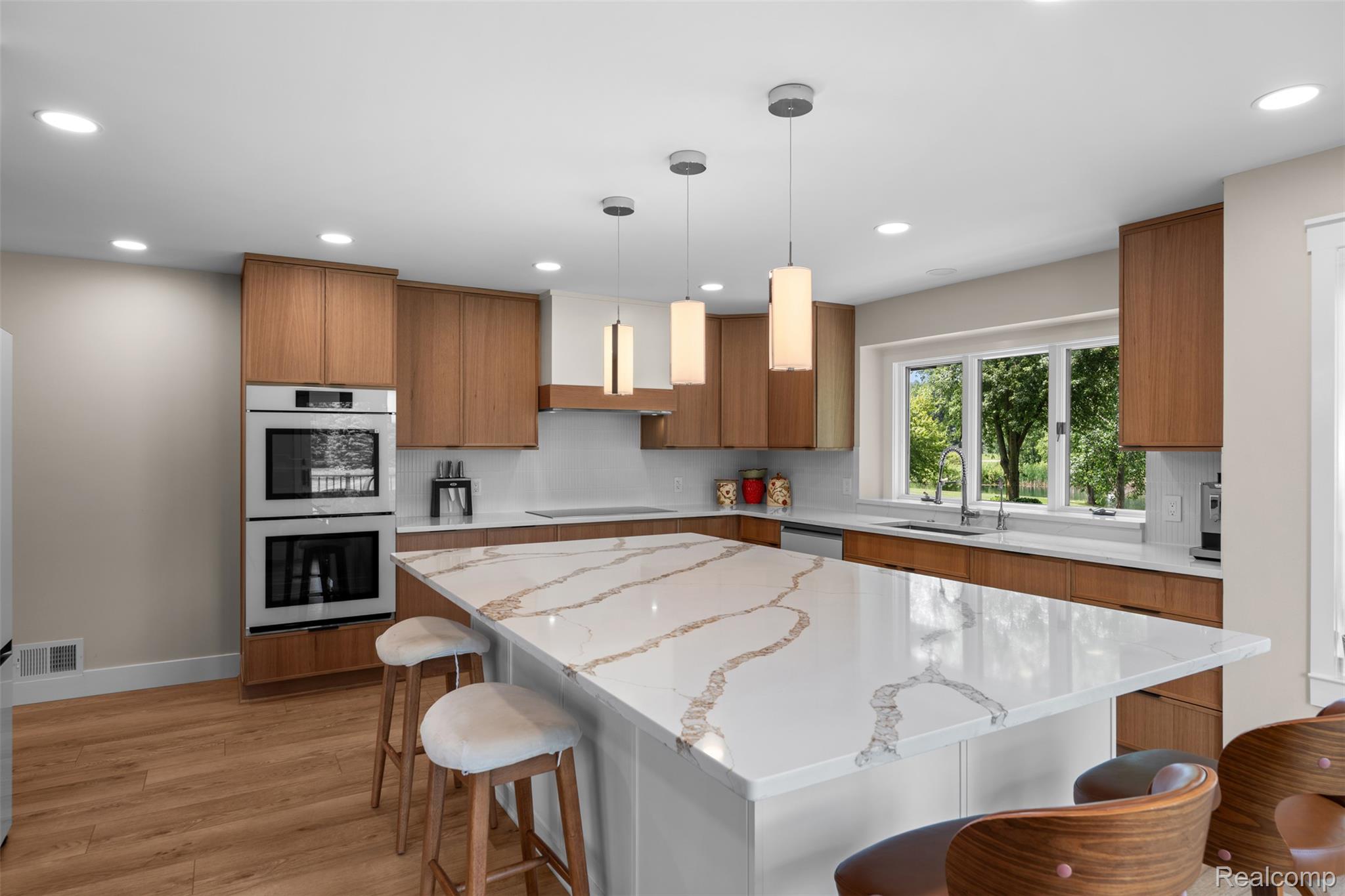 55550 Lee Road Property Photo 19