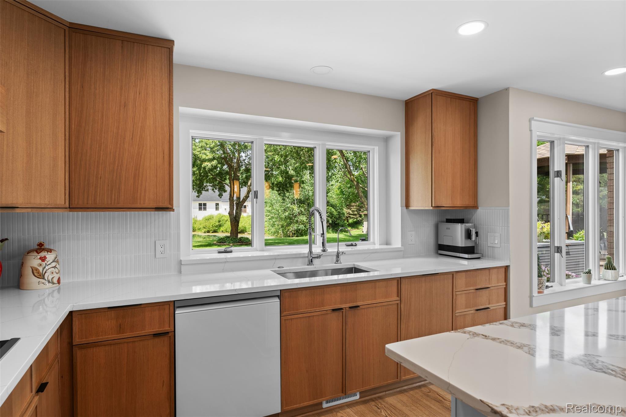 55550 Lee Road Property Photo 21