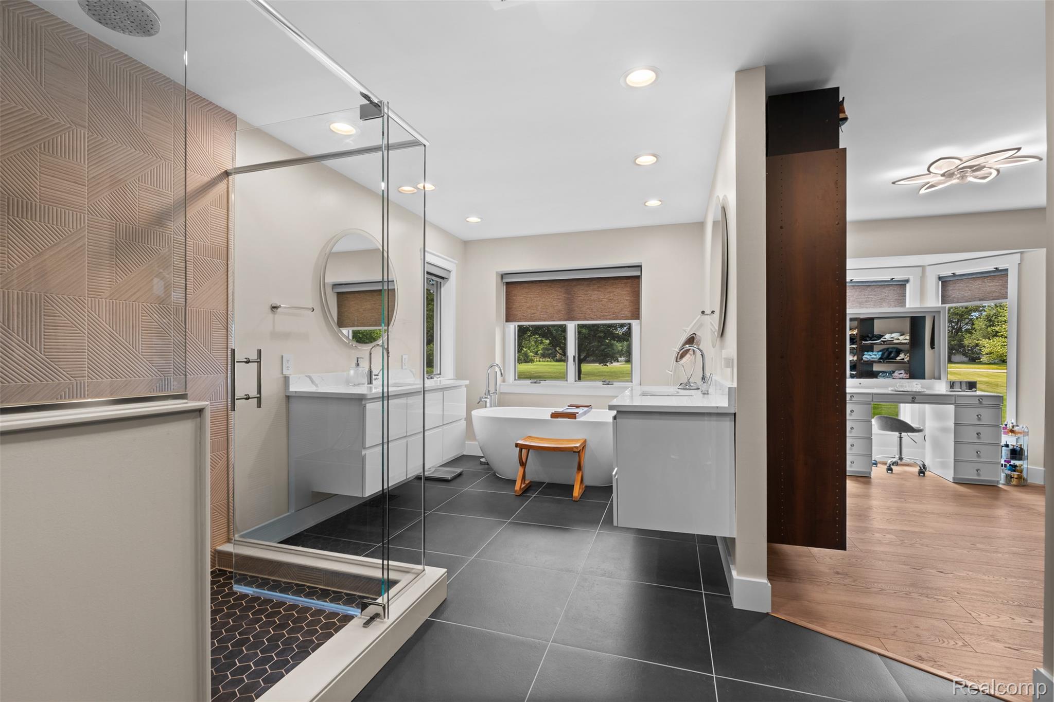 55550 Lee Road Property Photo 34