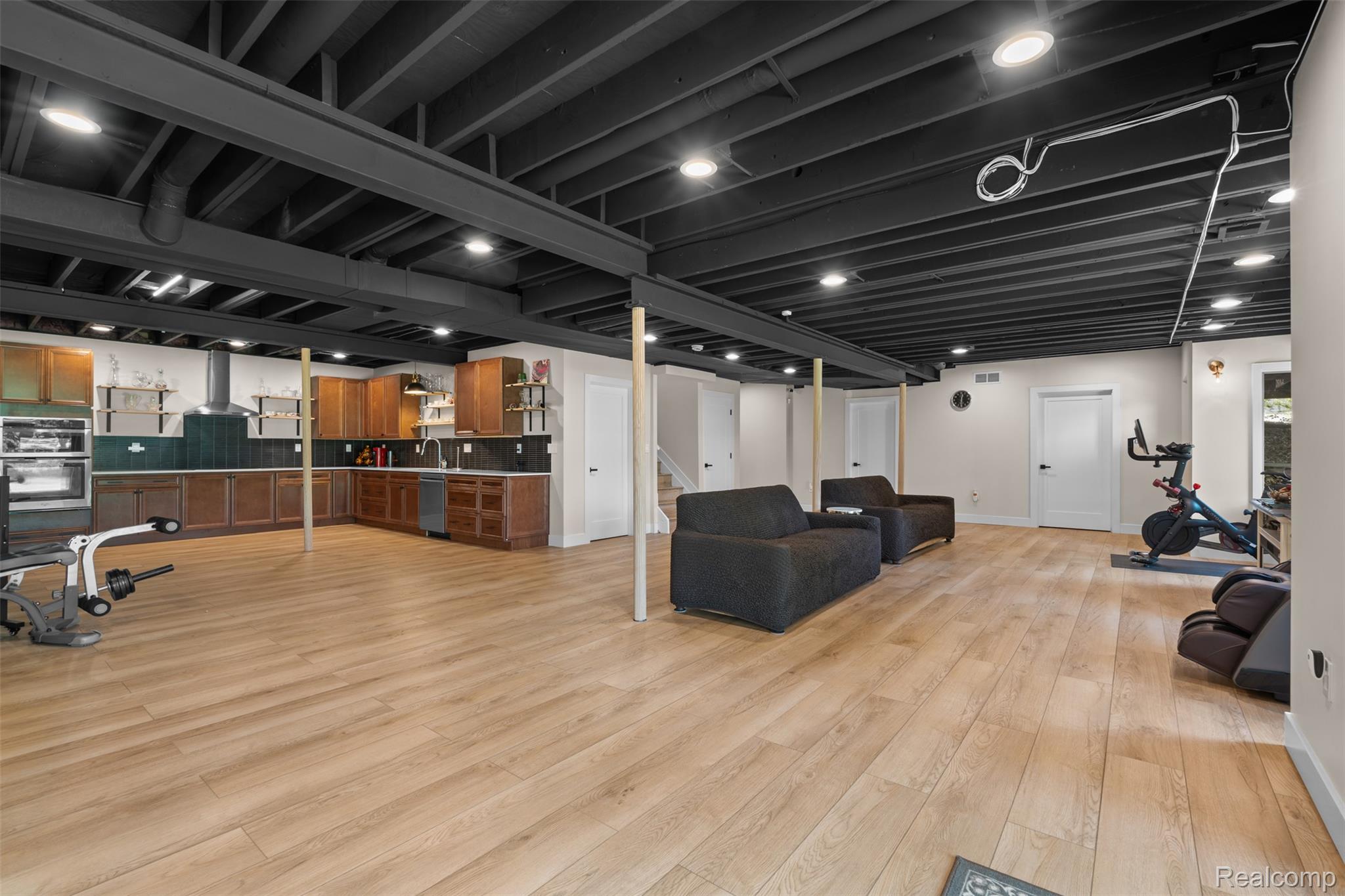 55550 Lee Road Property Photo 55