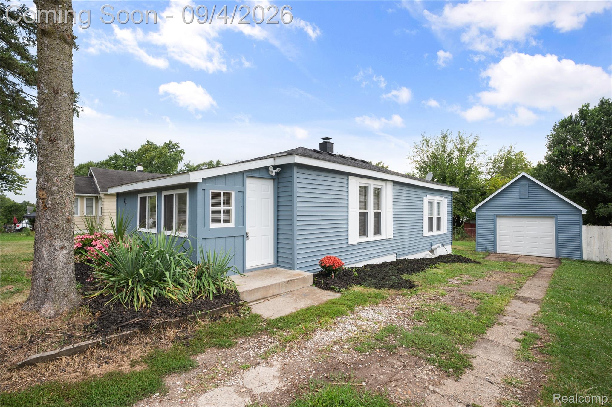 84 W Fairmount Avenue Property Photo 1
