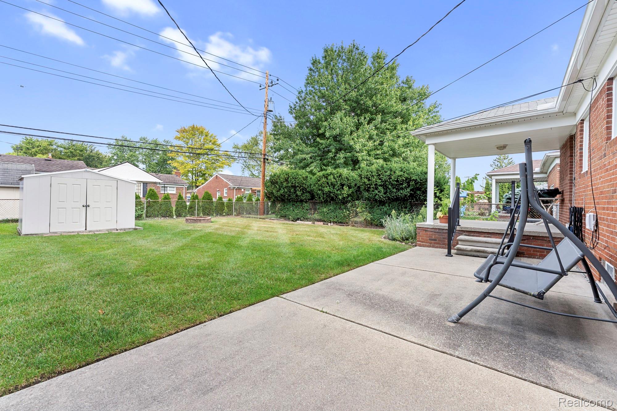 9934 Manor Avenue Property Photo 22