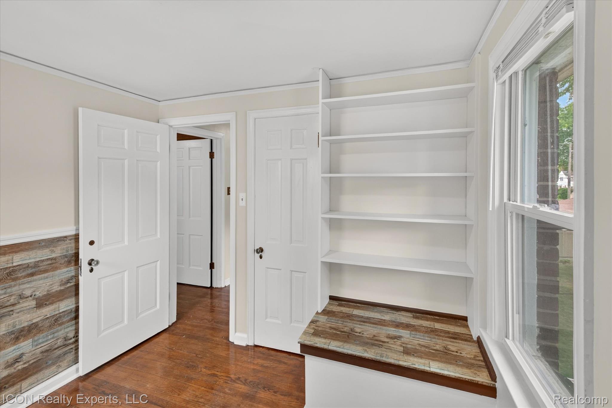 667 North Drive Property Photo 19