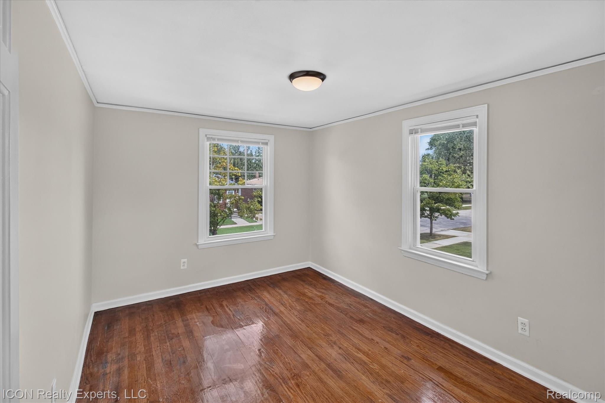 667 North Drive Property Photo 21