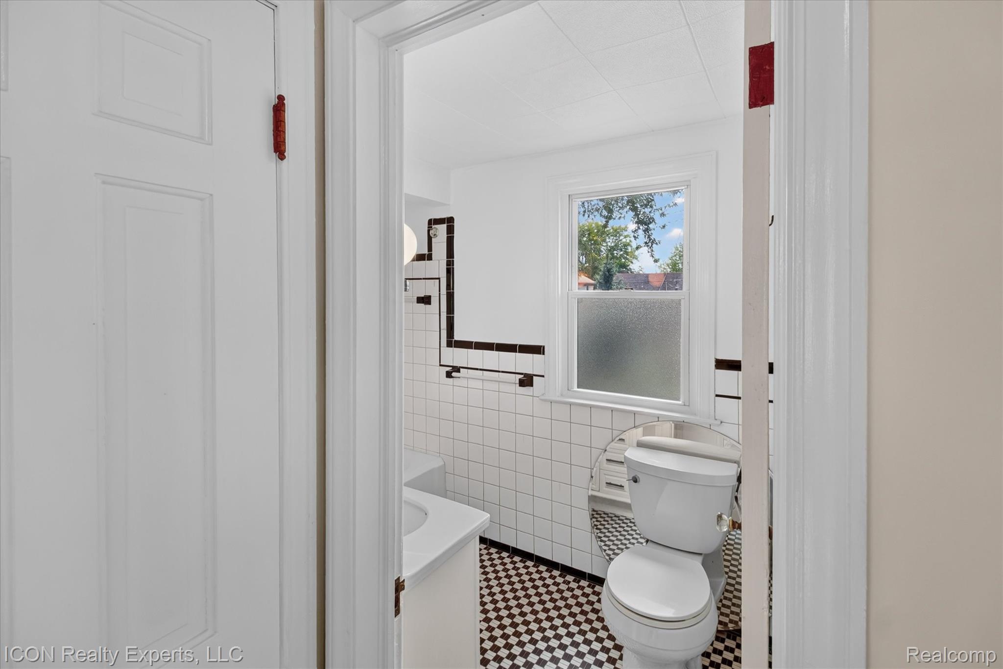667 North Drive Property Photo 22