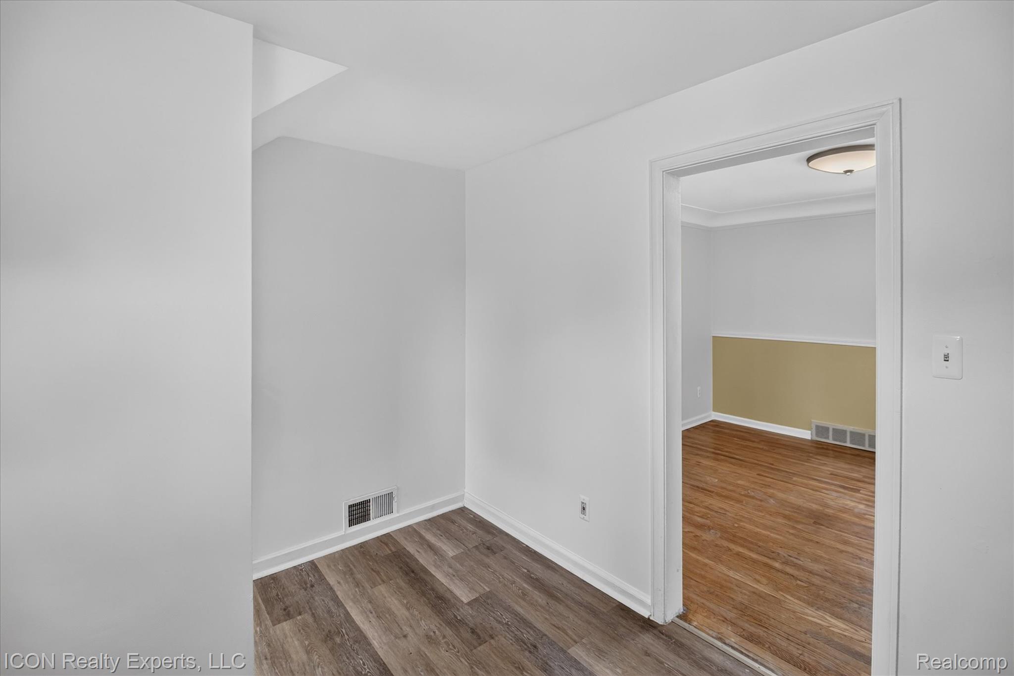 667 North Drive Property Photo 24