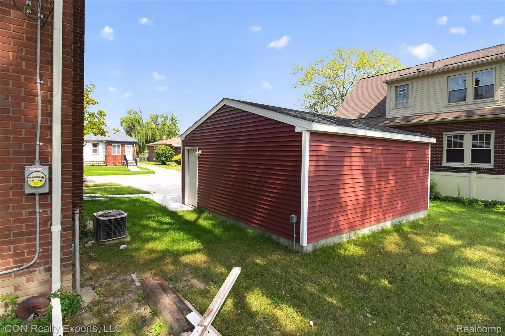 667 North Drive Property Photo 33