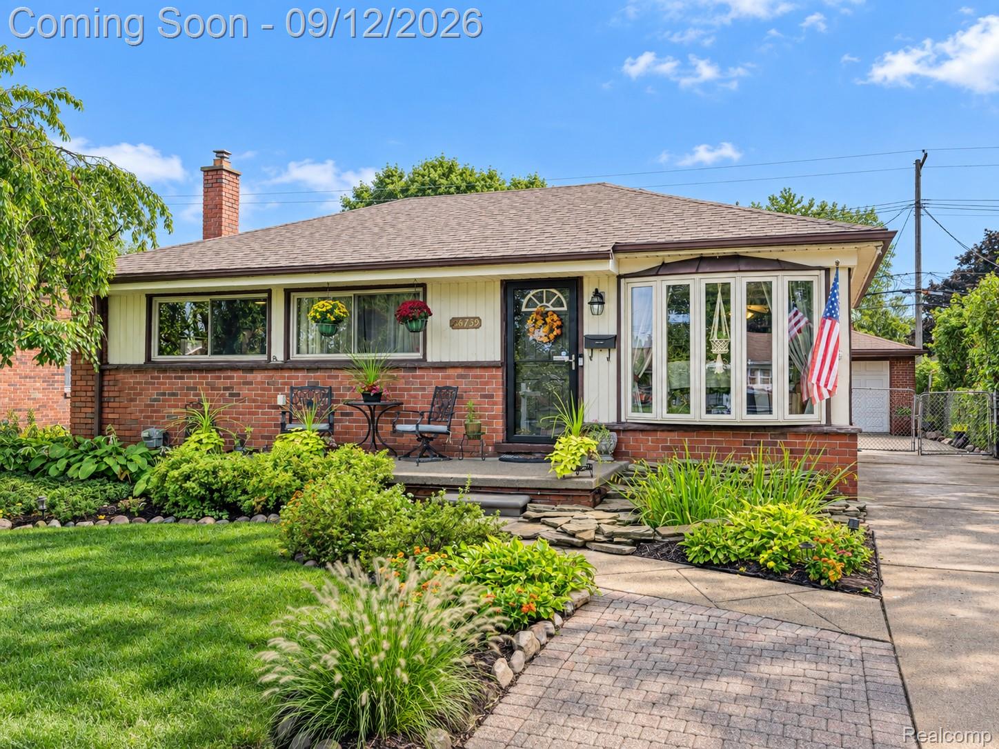 28759 Groveland Street Property Photo 1