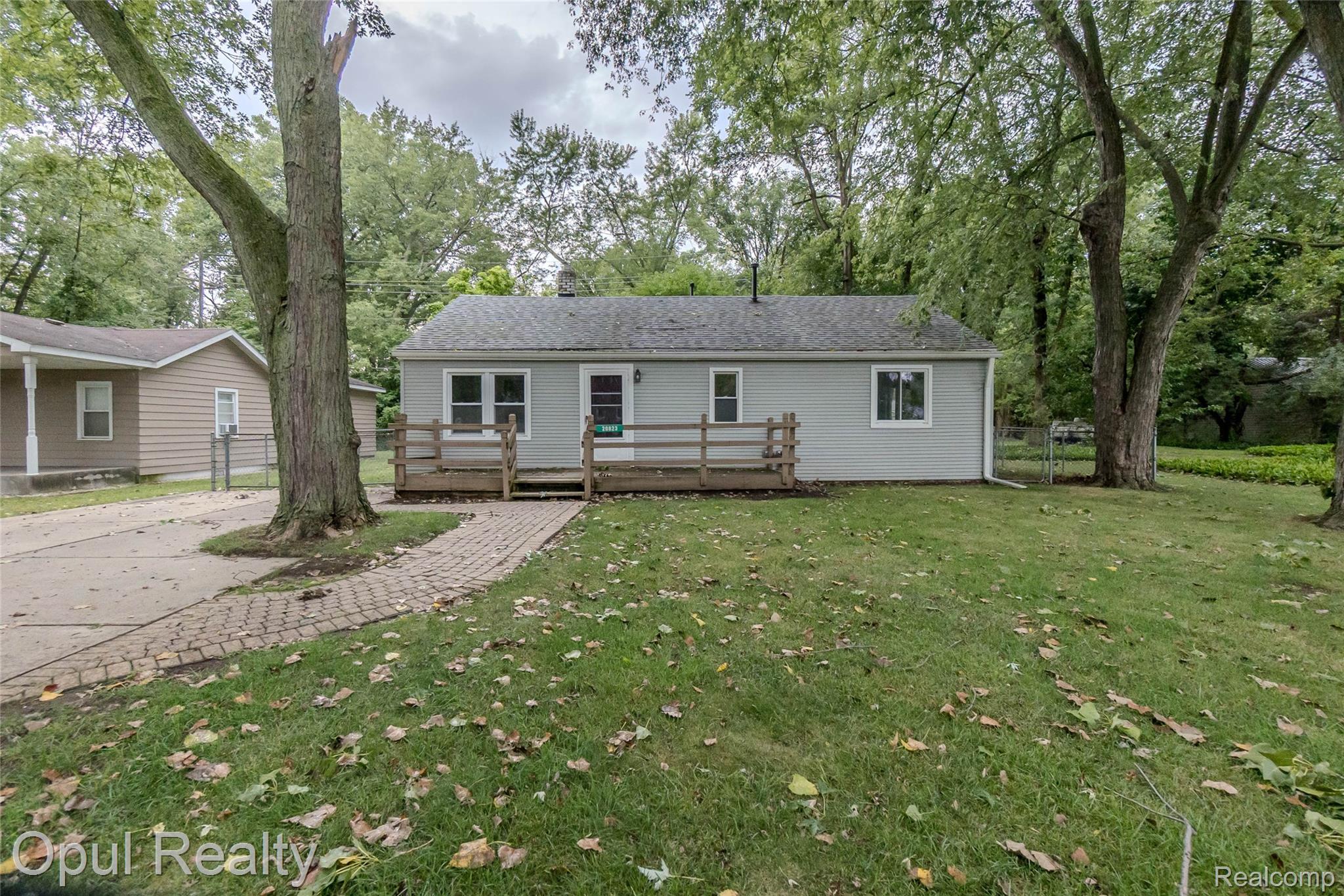 20823 Hugo Street Property Photo 1
