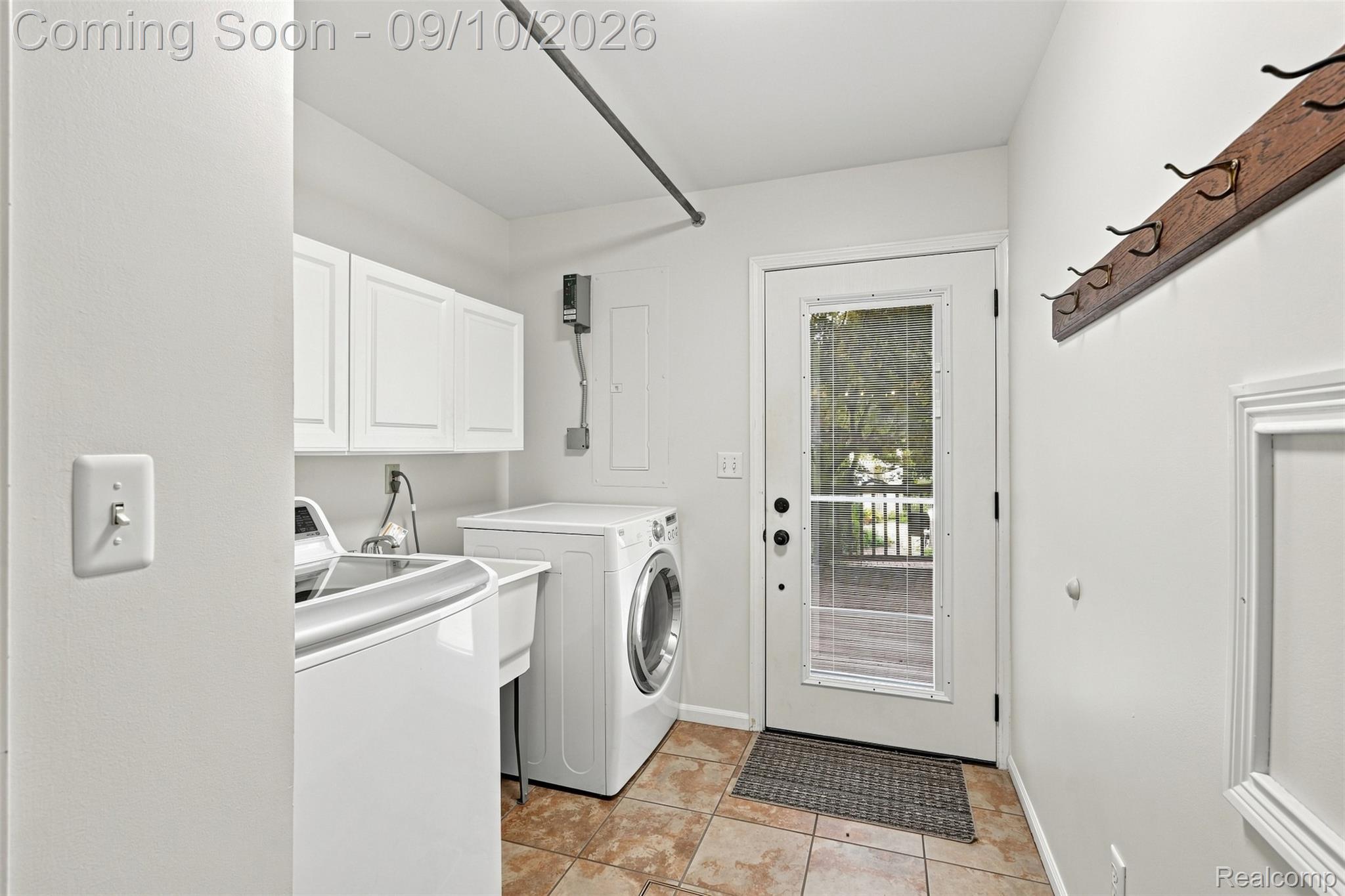 25328 Wick Road Property Photo 15