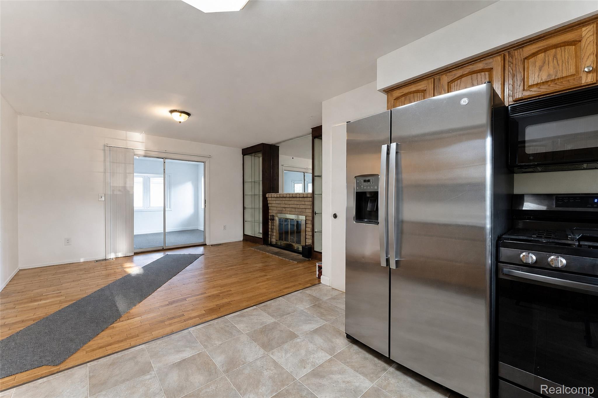 15633 Harriet Street Property Photo 17