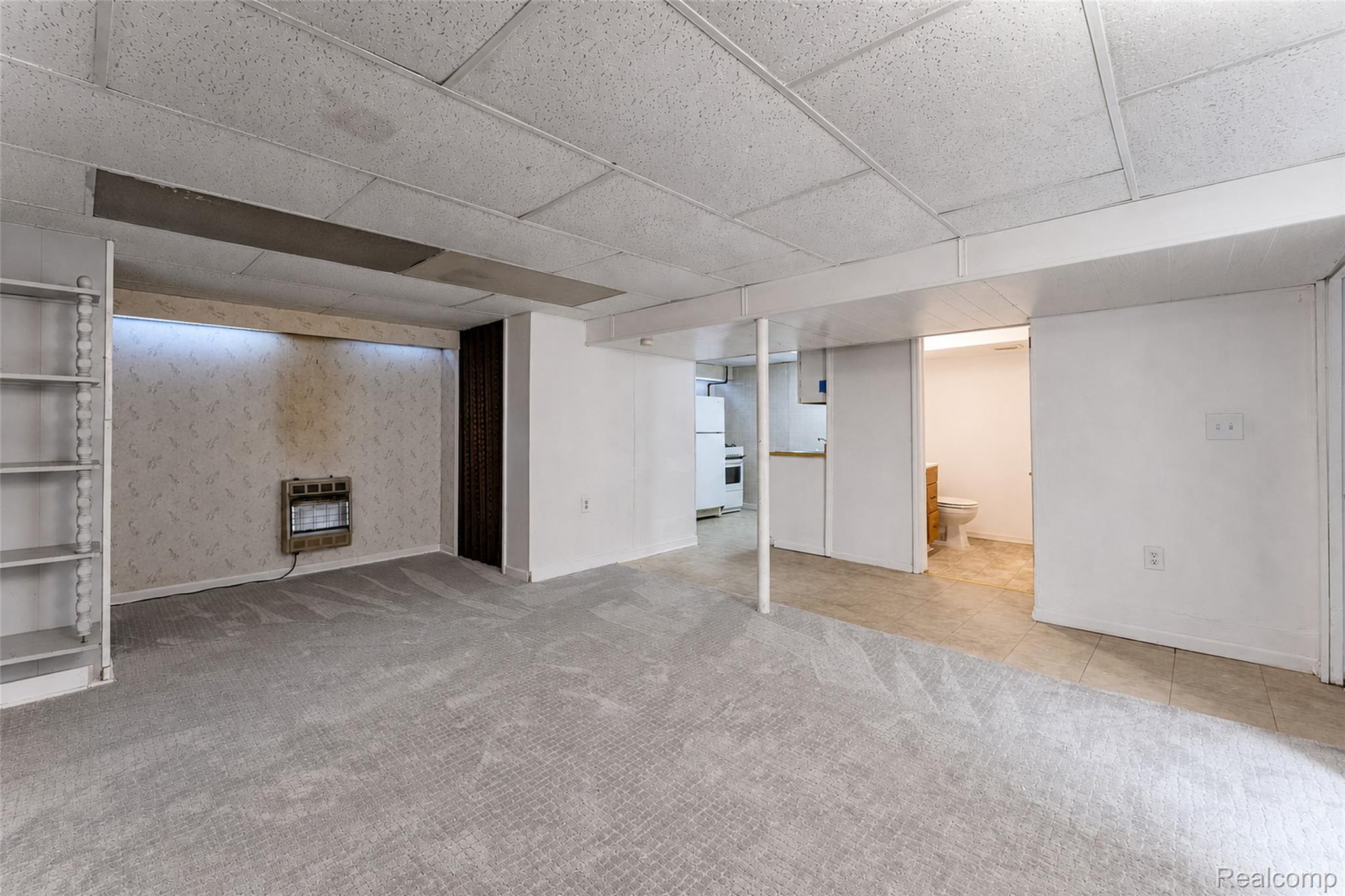 15633 Harriet Street Property Photo 42