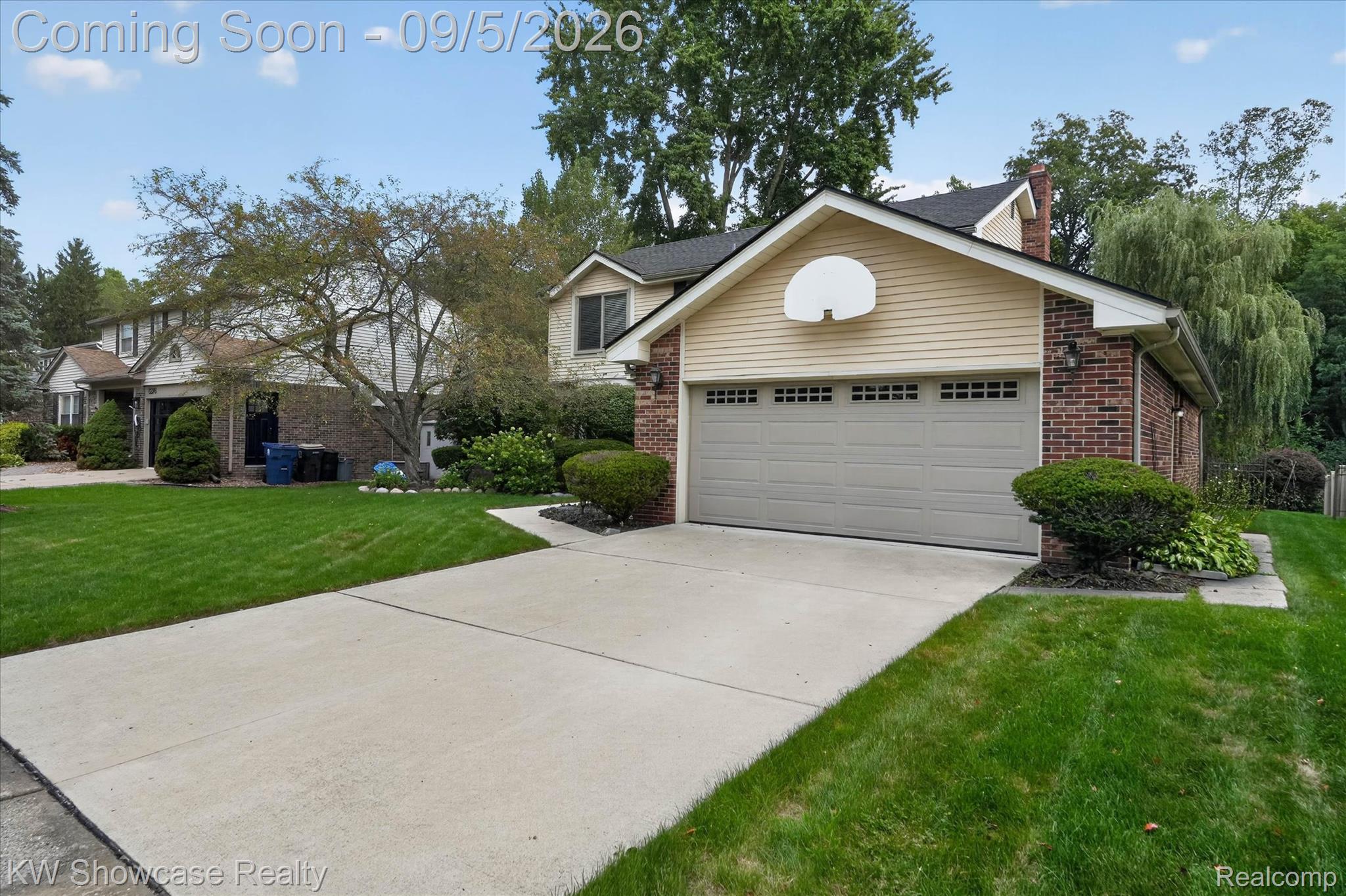 8254 Sandpiper Street Property Photo 4