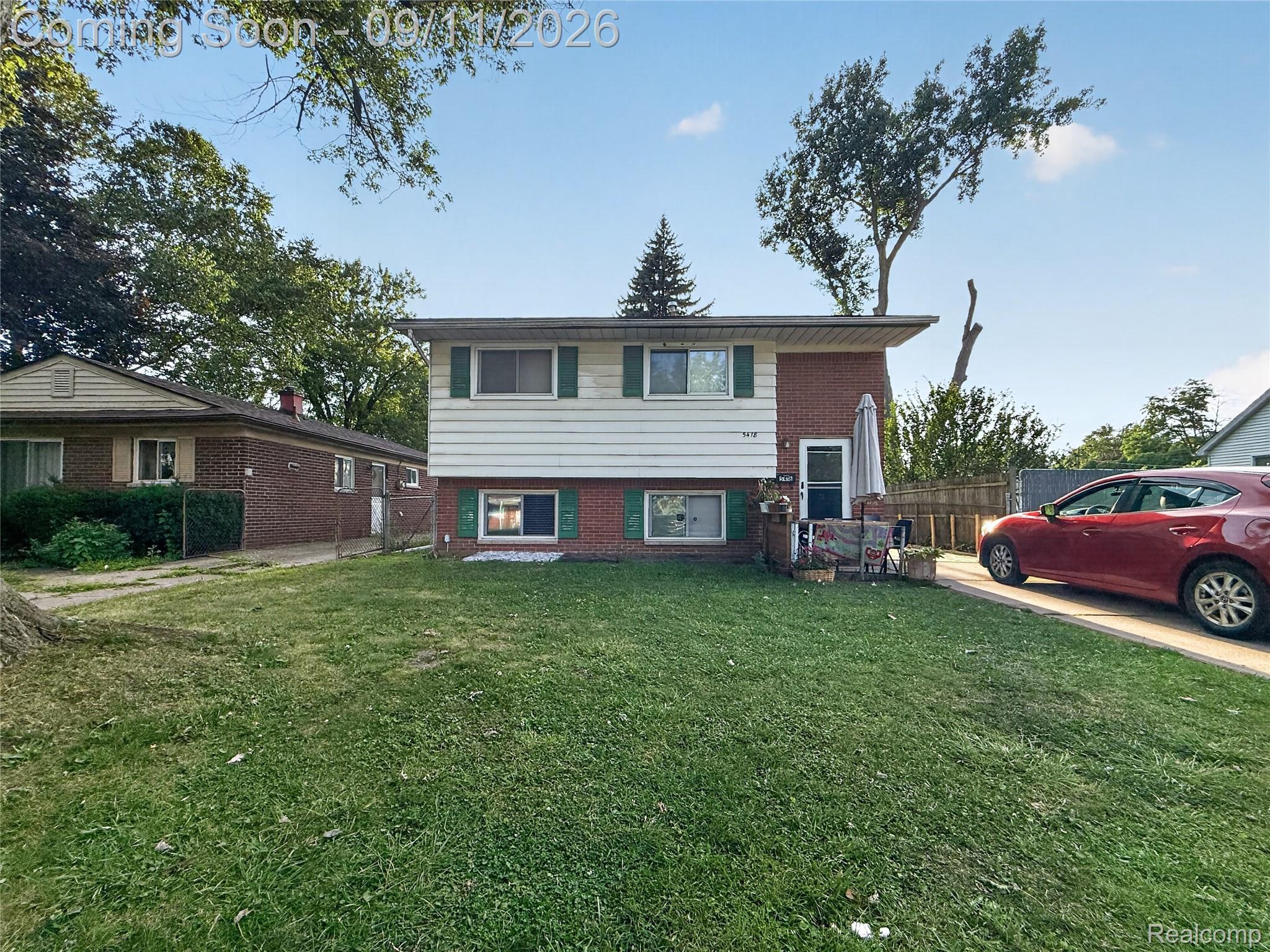5418 Harding Street Property Photo 23