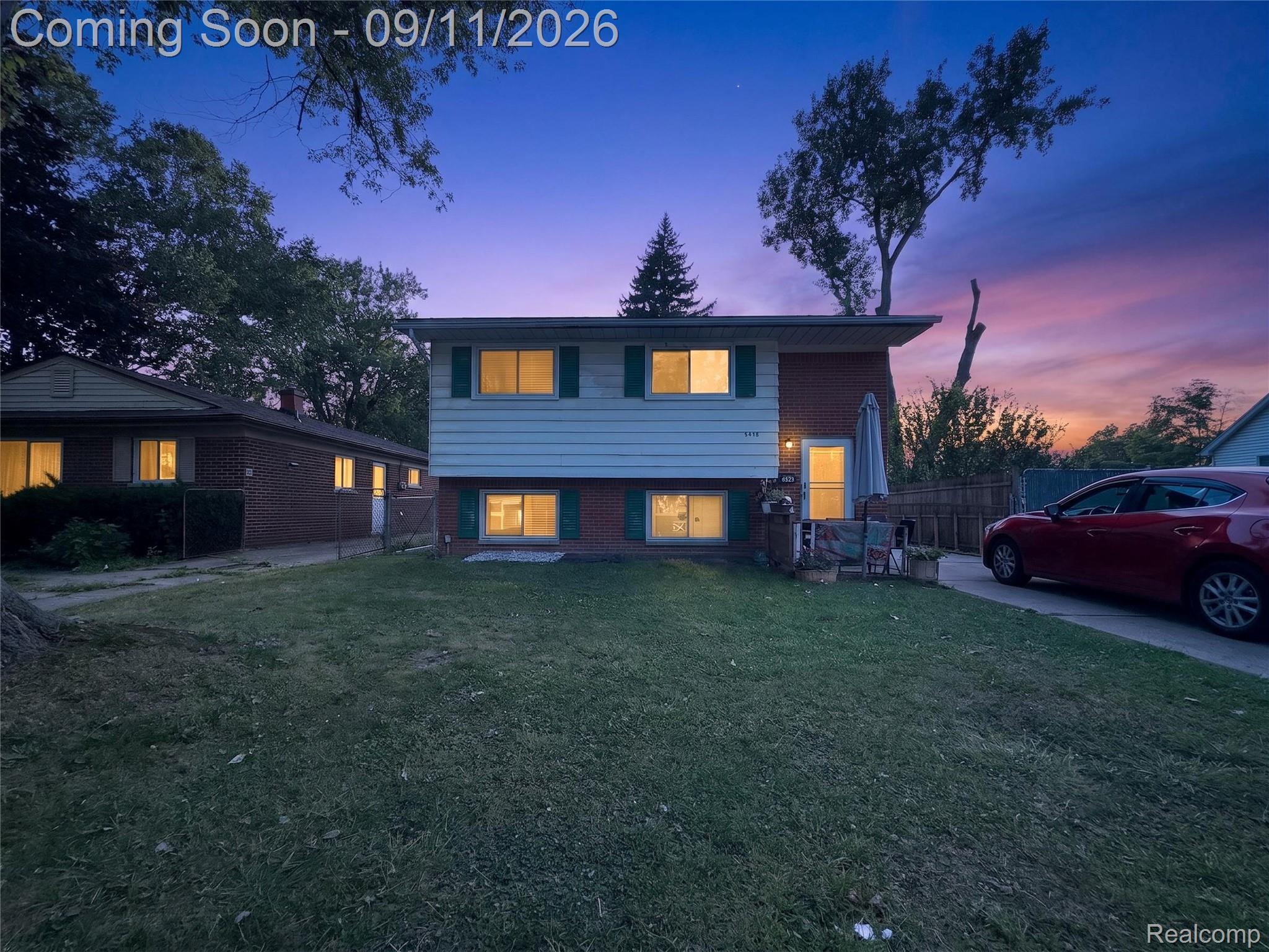 5418 Harding Street Property Photo 24