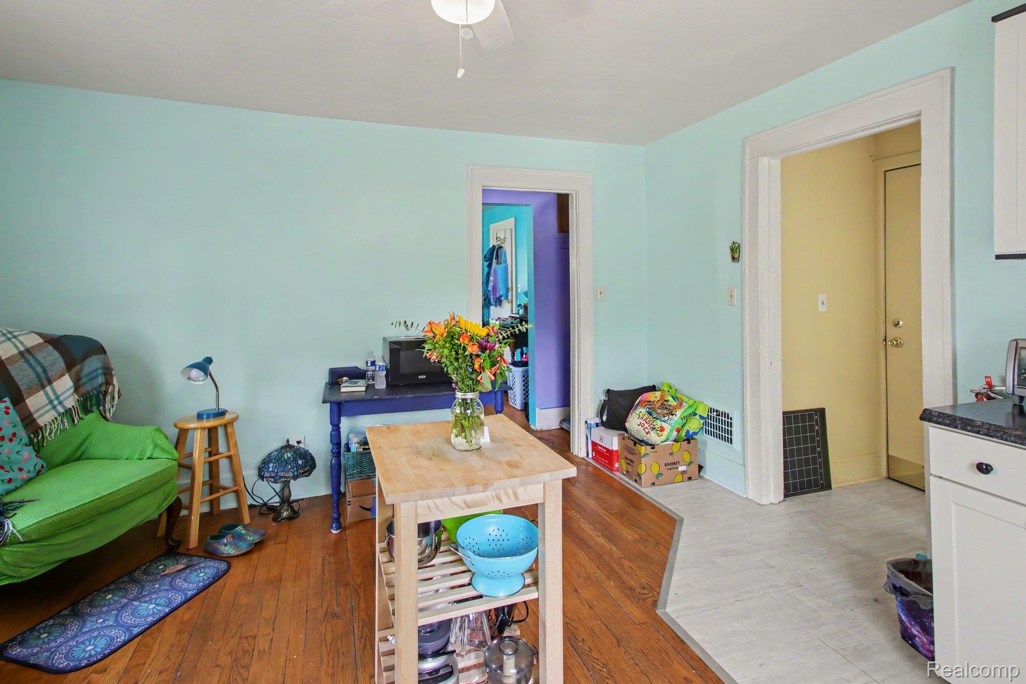 430 N Adams Street Property Photo 15