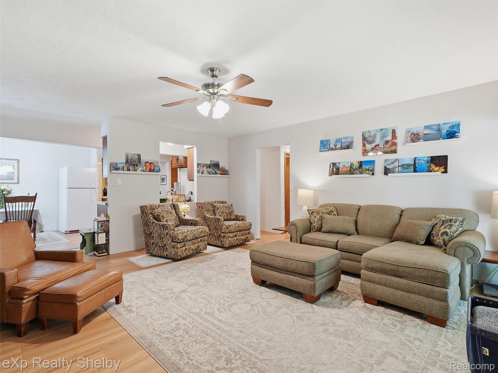920 W Gardenia Avenue Property Photo 20